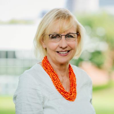 Prof. Dr. Kirsten Schlegel Matthies
