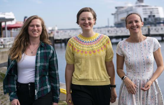 Projektteam (Antonia Bruns, Luca Mae Metzner und Daniela Hartmann) von der Verbraucherzentrale Schleswig-Holstein